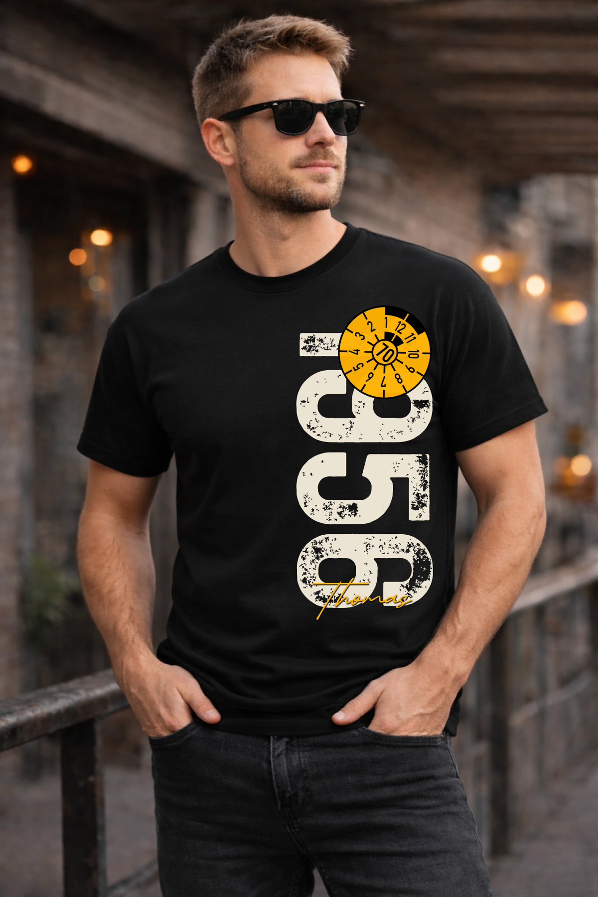 70. Geburtstag Personalisierbar 1956 Zustand entspricht Alter und Laufleistung TÜV Lustiges Mechaniker Geschenk T-Shirt oder Sweatshirt