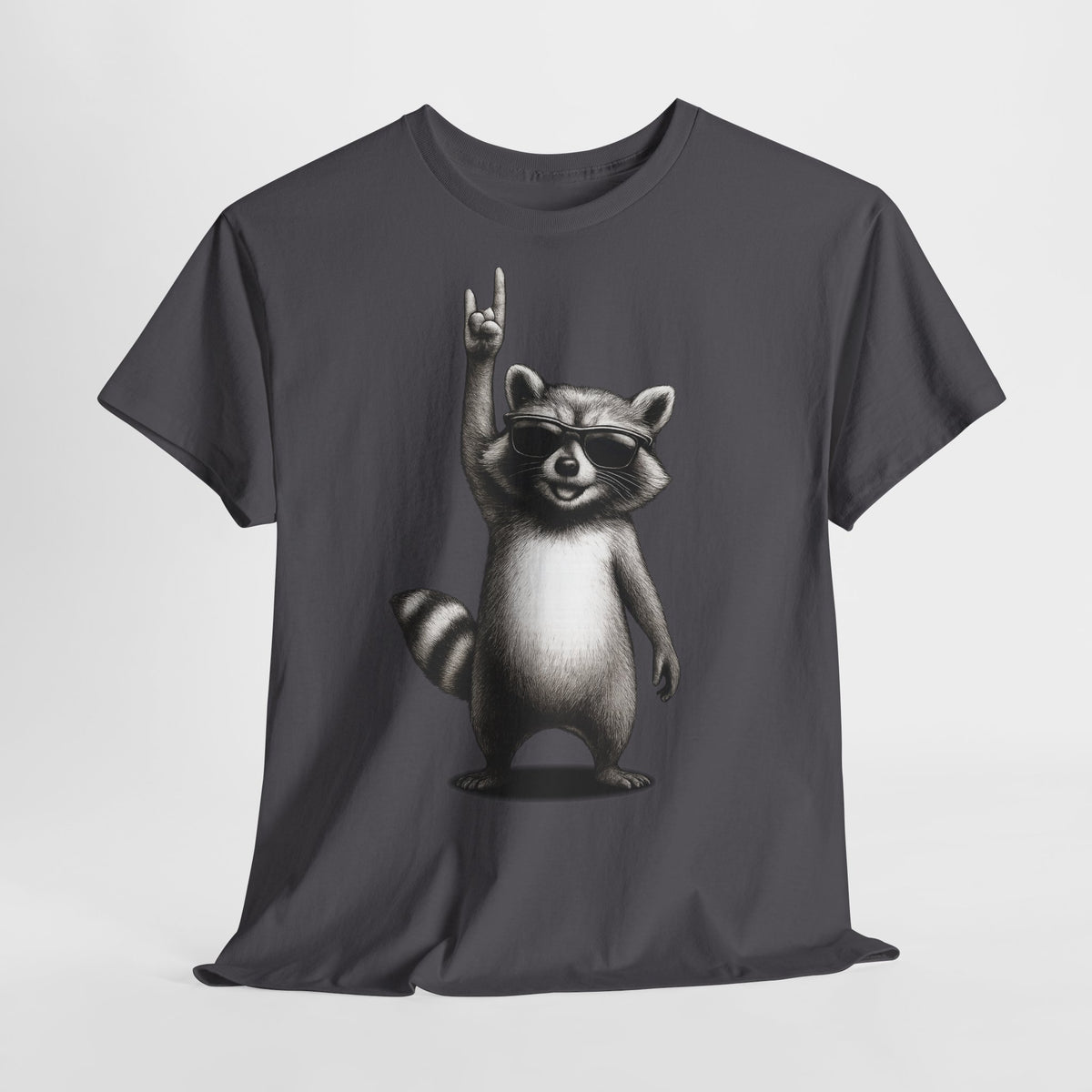 Lustiger Waschbär mit Sonnenbrille und Rock-Handzeichen – Lustiges T-Shirt für Rockfans