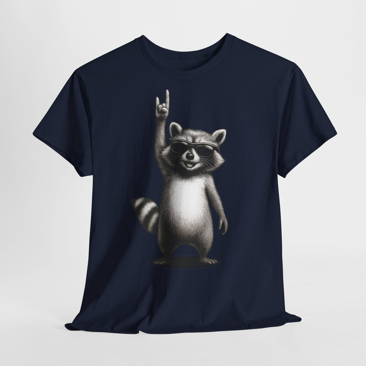 Lustiger Waschbär mit Sonnenbrille und Rock-Handzeichen – Lustiges T-Shirt für Rockfans