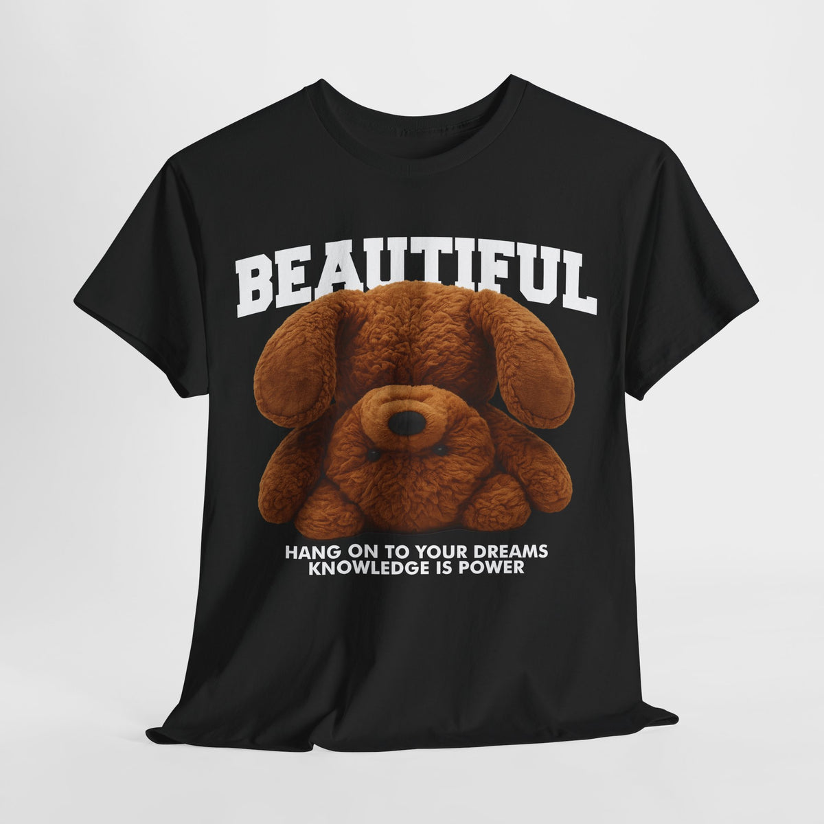 Kopfüber Teddy Bär T-Shirt – Realistisches Plüsch-Design
