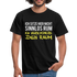 Ich sitze hier nicht sinnlos rum ich verschönere den Raum Witziges T-Shirt - black